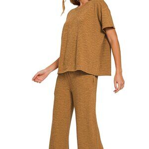 ✨NWT Zenana Slub Short Sleeve T-Shirt and Pants Set